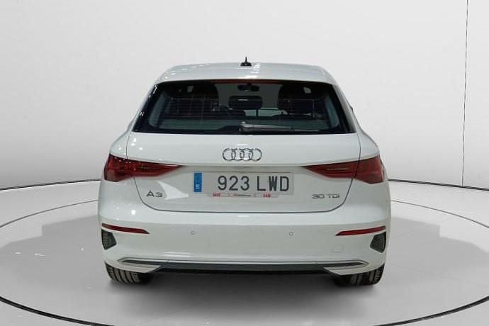 Używany Audi A3 Advanced 116 KM (85 kW) 2022 Sedan/Limuzyna