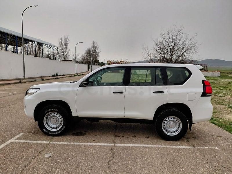 Usado Toyota Land Cruiser 204 CV (150 kW) 2021 Blanco SUV