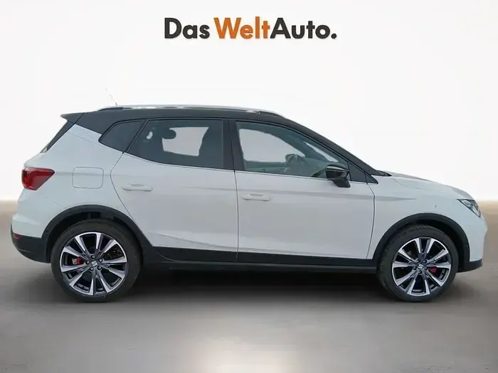 Usado Seat Arona FR 115 CV (84 kW) 2025 Blanco SUV