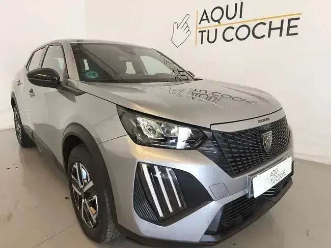 Usado Peugeot 2008 Allure 102 CV (75 kW) 2023 Gris SUV
