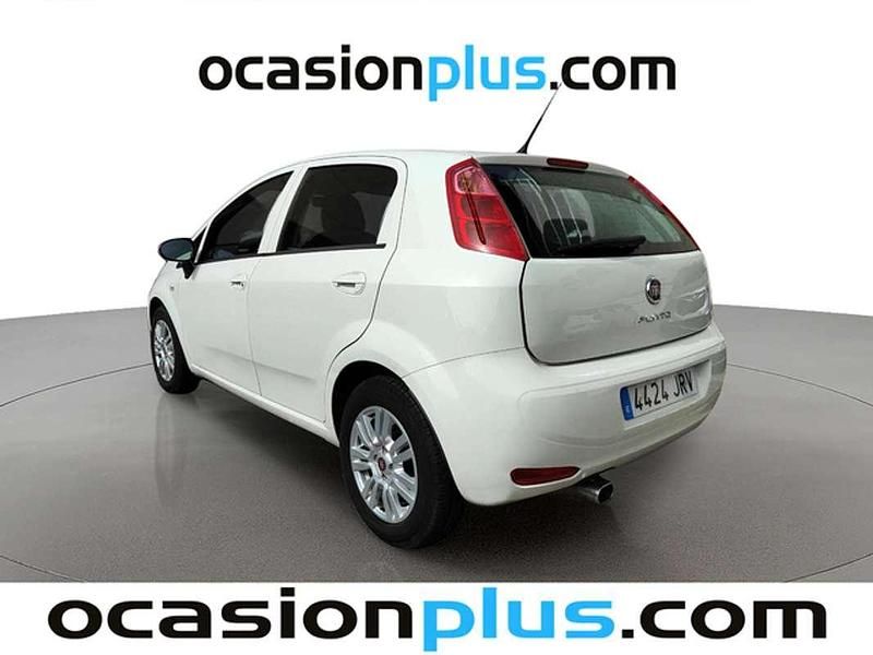 Usado Fiat Punto Easy 69 CV (50 kW) 2016 Blanco Utilitario