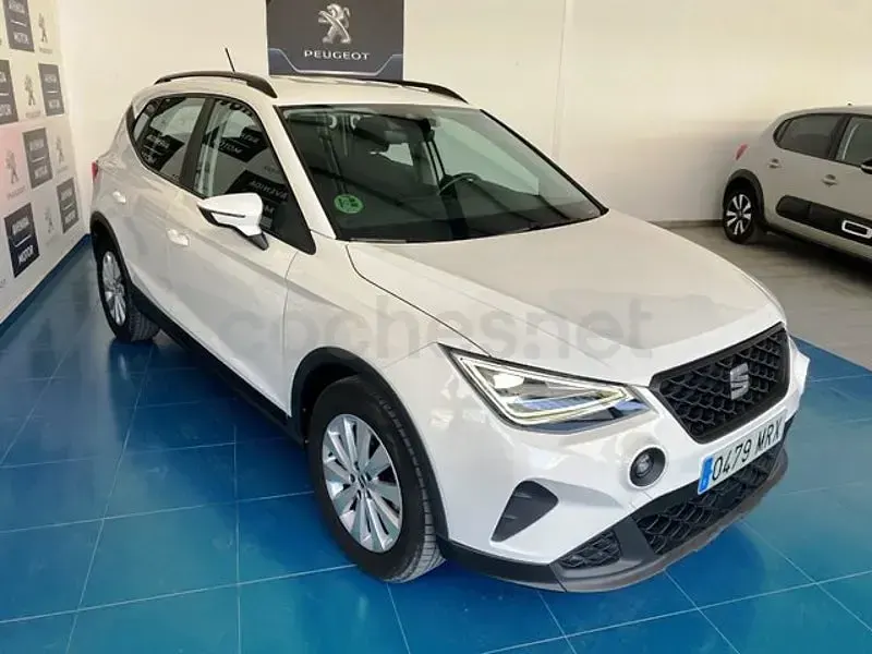 Usado Seat Arona Style 115 CV (84 kW) 2024 Blanco SUV