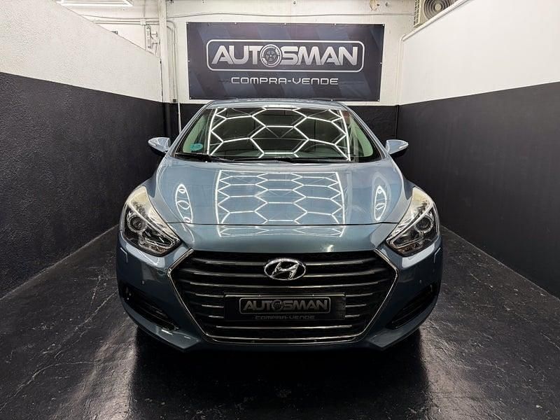 Usado Hyundai i40 115 CV (84 kW) 2017 Azul Familiar