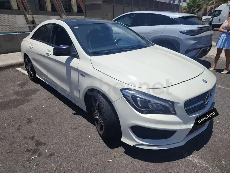 Usado Mercedes CLA250 AMG line 211 CV (155 kW) 2015 Blanco Coupe