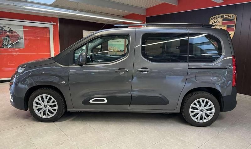 Usado Citroën Berlingo Feel 110 CV (80 kW) 2021 Gris Monovolumen