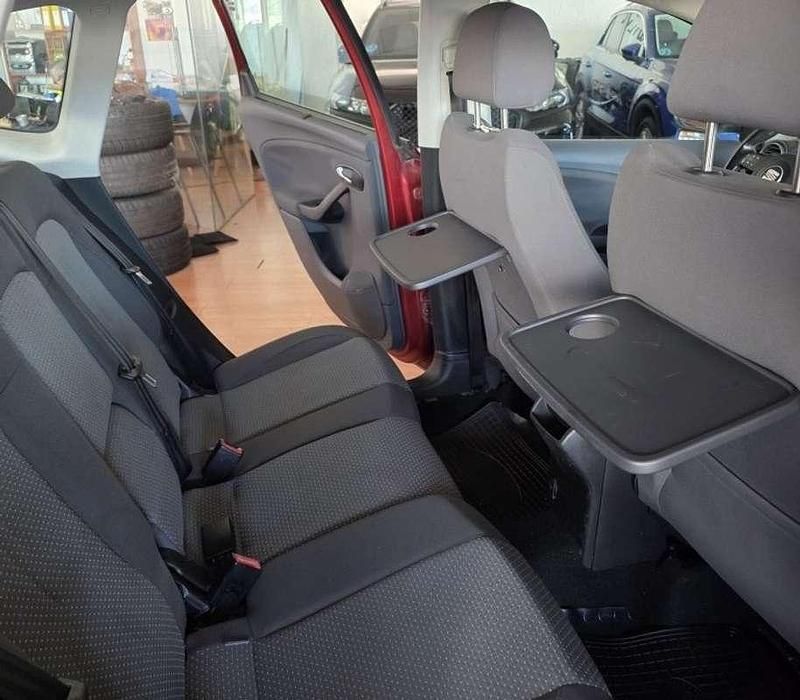 Usado Seat Altea Stylance 105 CV (77 kW) 2008 Burdeos Monovolumen