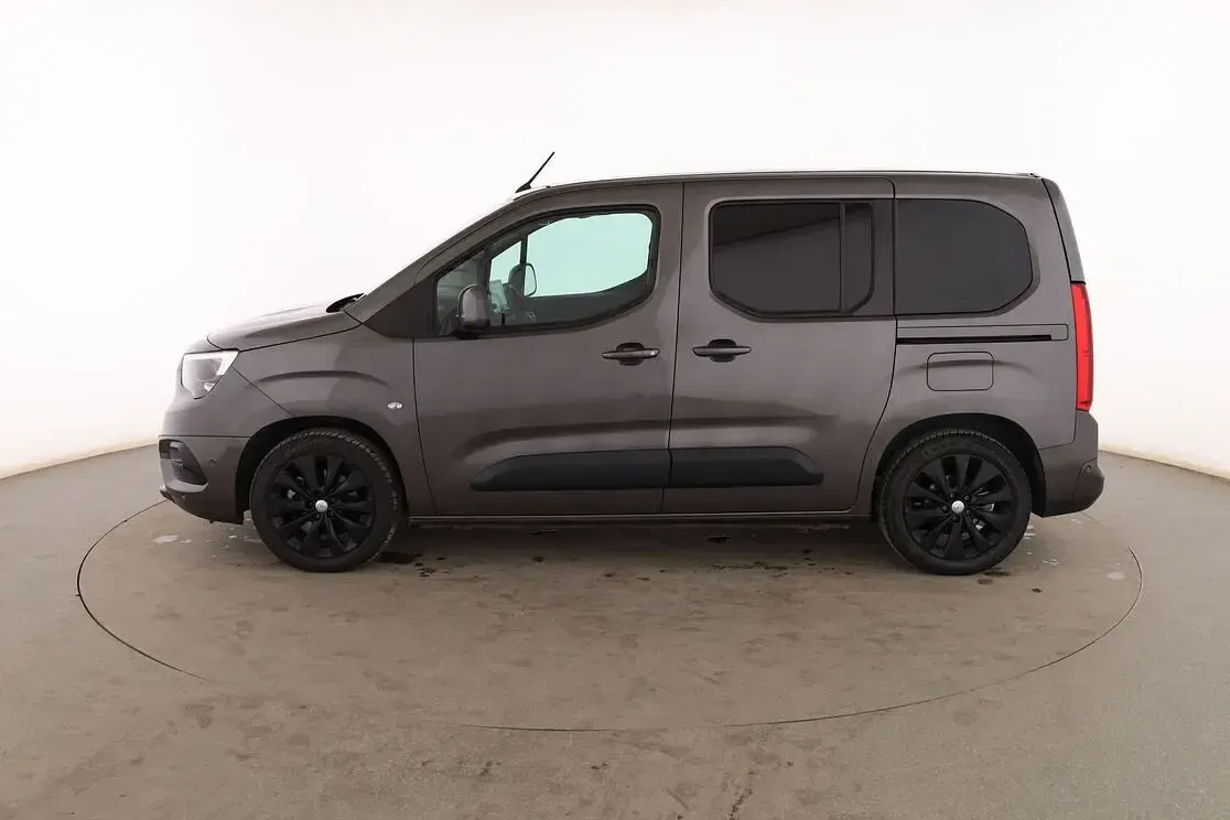 Usado Opel Combo Life Selective 131 CV (96 kW) 2019 Gris Monovolumen