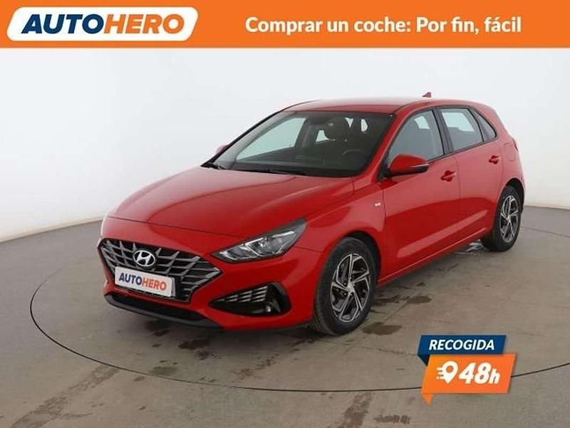 Rojo Usado 2022 Hyundai i30 Berlina | 15.363 € (Buen precio) - Imagen 1/3