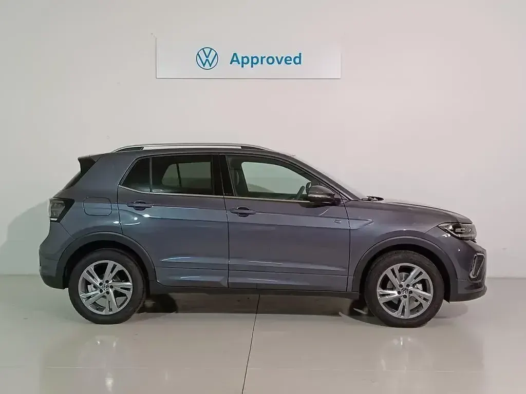 Usado VW T-Cross R-line 116 CV (85 kW) 2024 Gris SUV