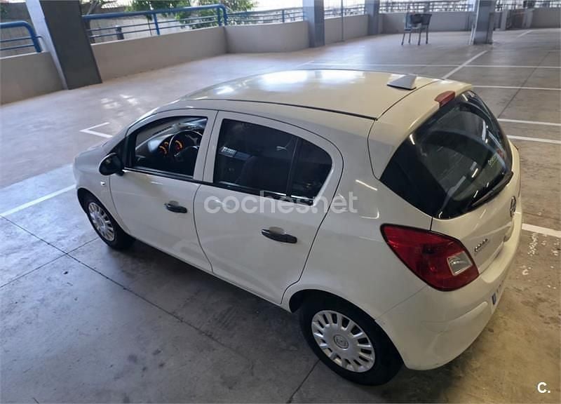 Usado Opel Corsa Selective 85 CV (62 kW) 2014 Blanco Utilitario