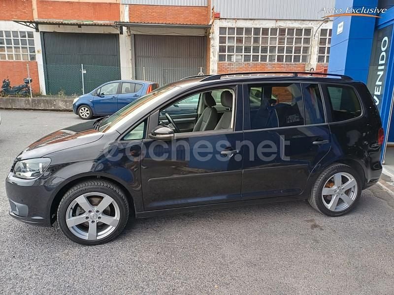 Usado VW Touran Edition 105 CV (77 kW) 2014 Negro Monovolumen
