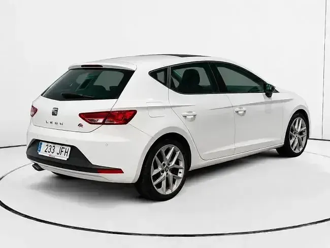 Usado Seat Leon FR 150 CV (110 kW) 2015 Blanco