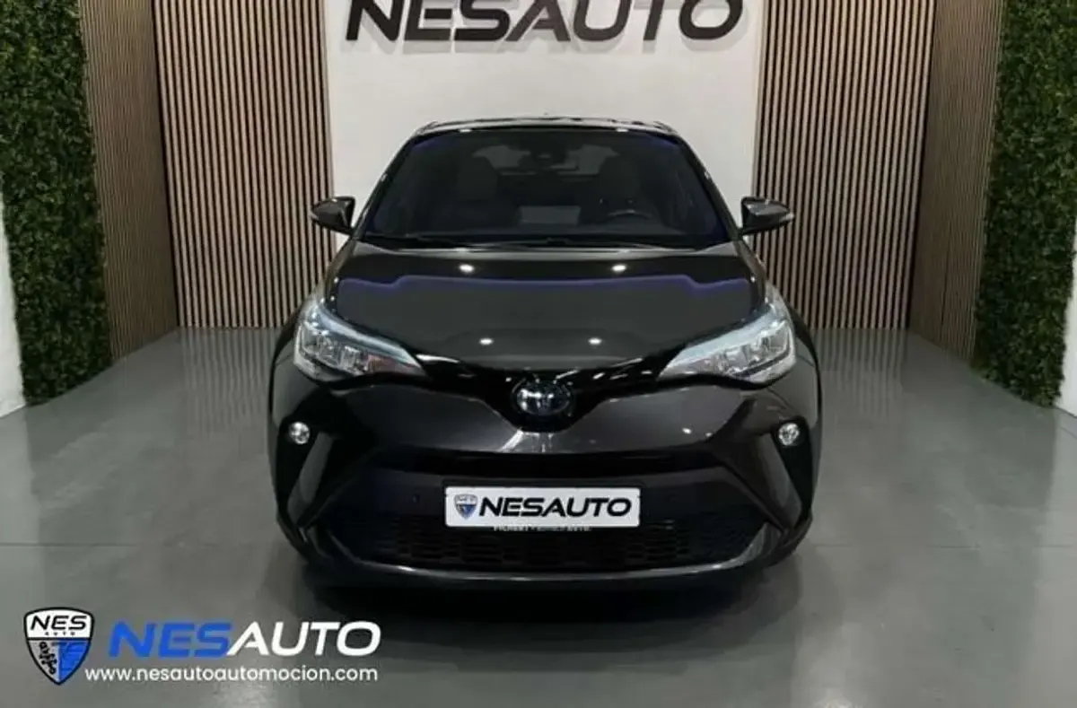 Usado Toyota C-HR Sport 184 CV (135 kW) 2021 Gris / plata SUV