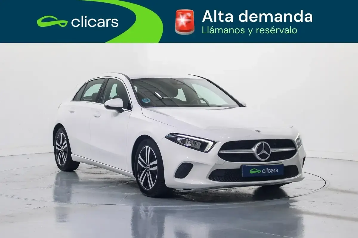 Usado Mercedes A180 116 CV (85 kW) 2021 Blanco Berlina