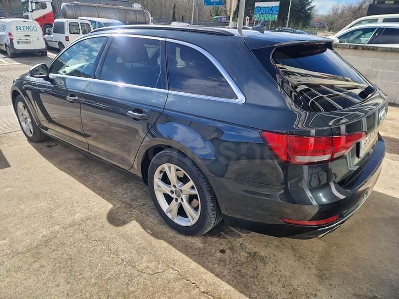 Usado Audi A4 Sport 190 CV (139 kW) 2016 Gris / plata Familiar