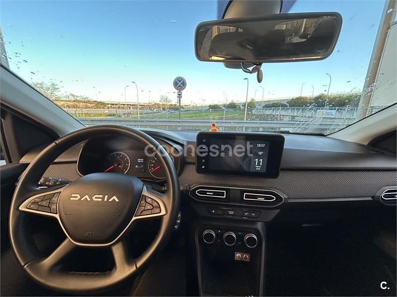 Usado Dacia Sandero Expression 91 CV (66 kW) 2024 Negro Berlina