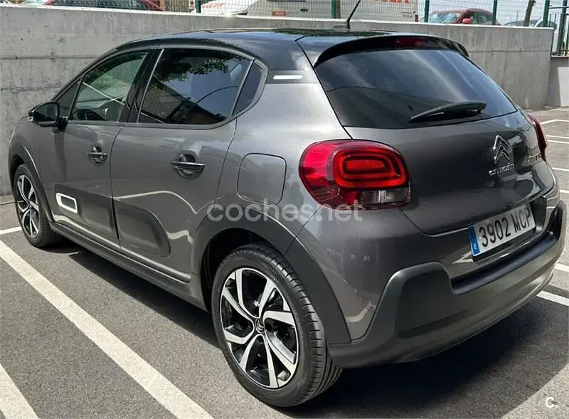Usado Citroën C3 Shine 102 CV (75 kW) 2022 Gris / plata Utilitario