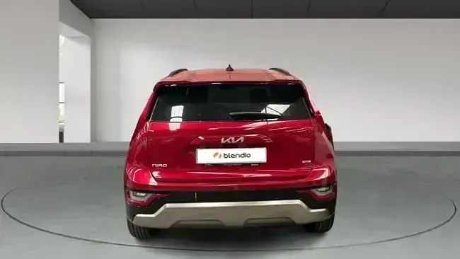 Usado Kia Niro 141 CV (103 kW) 2024 Rojo SUV