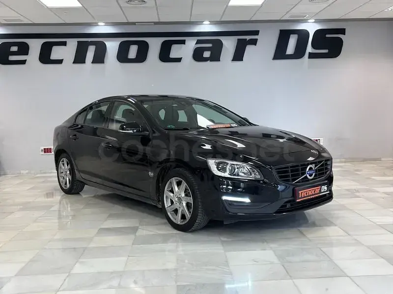 Usado Volvo S60 Momentum 150 CV (110 kW) 2015 Negro Berlina