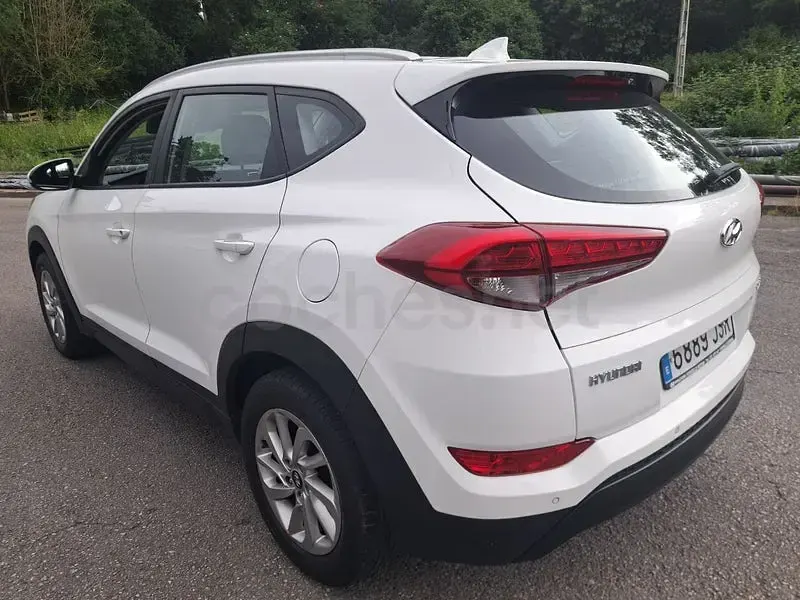 Usado Hyundai Tucson 115 CV (84 kW) 2016 Blanco SUV