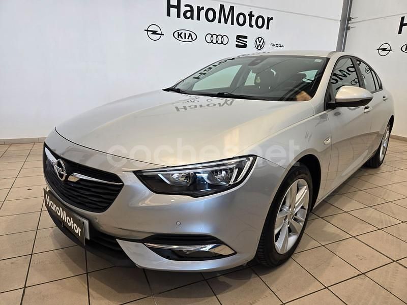 Gris / plata Usado 2019 Opel Insignia Berlina | 12.490 € (Precio justo) - Imagen 1/4