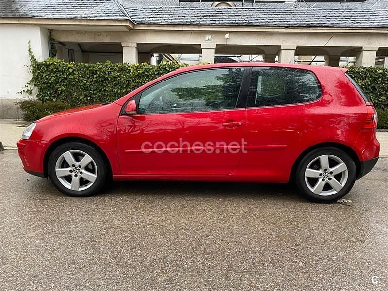 Usado VW Golf VI GT 105 CV (77 kW) 2008 Rojo Utilitario
