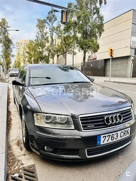 Usado Audi A8 280 CV (205 kW) 2004 Gris / plata Berlina