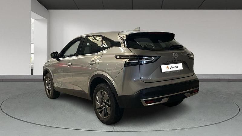 Usado Nissan Qashqai Acenta 140 CV (102 kW) 2024 Gris SUV