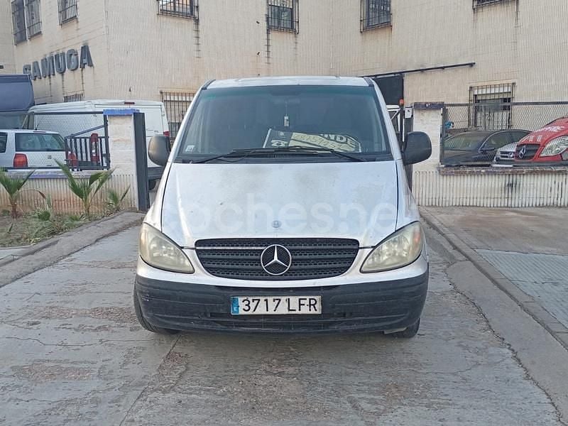Usado Mercedes Viano 150 CV (110 kW) 2006 Beige Monovolumen