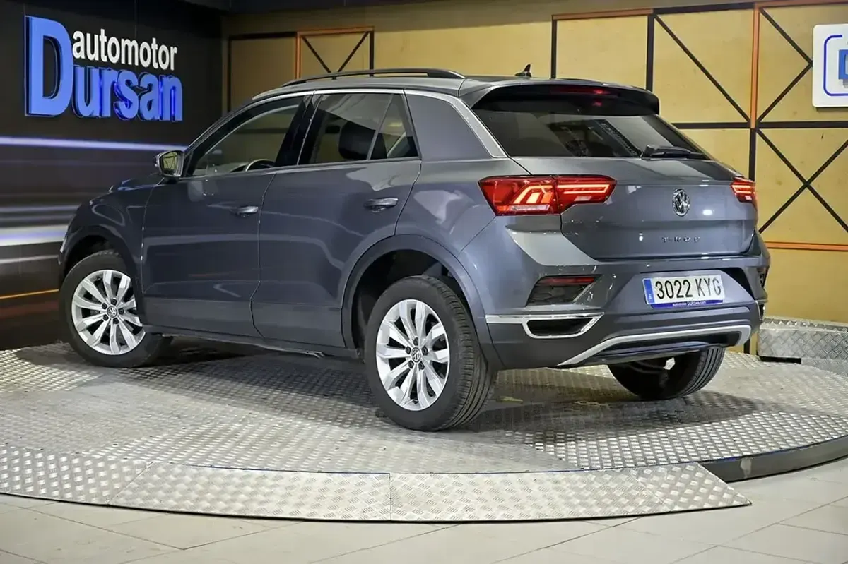 Usado VW T-Roc Advance 150 CV (110 kW) 2019 Gris SUV