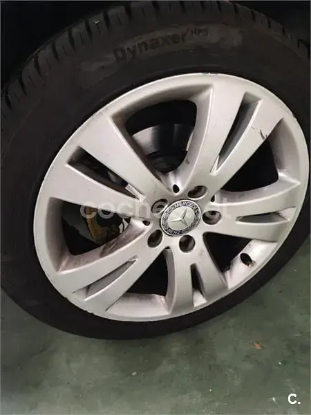 Usado Mercedes C180 Avantgarde 143 CV (105 kW) 2008 Gris / plata Berlina