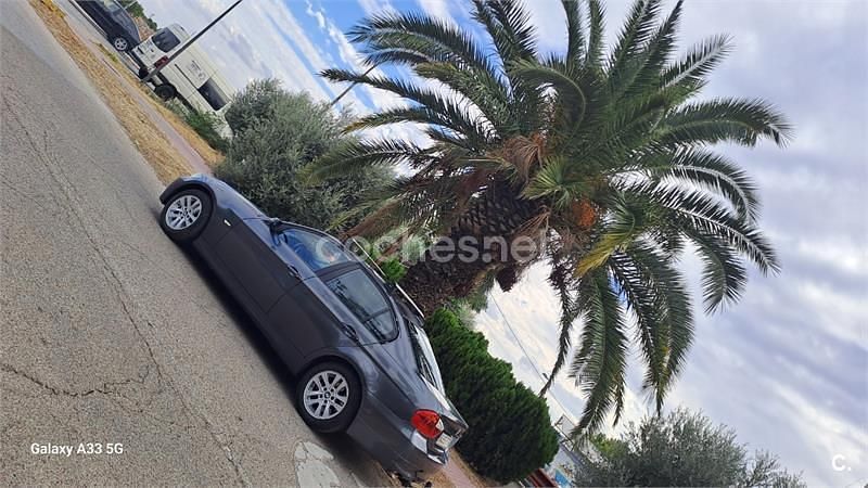 Usado BMW 320 163 CV (119 kW) 2007 Verde Berlina
