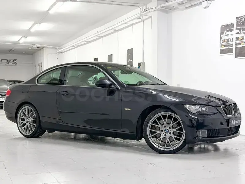 Usado BMW 325 Comfort Edition 218 CV (160 kW) 2008 Negro Coupe