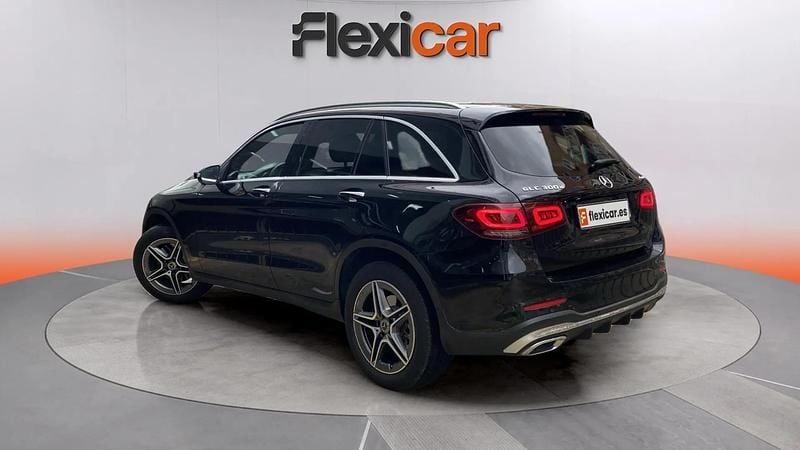 Usado Mercedes GLC300 245 CV (180 kW) 2020 Negro SUV