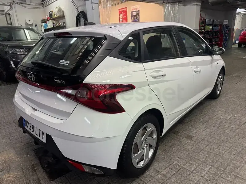 Usado Hyundai i20 100 HP (73 kW) 2021 Branco Citadino