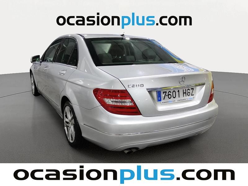 Usado Mercedes C200 136 CV (100 kW) 2011 Gris plata Berlina