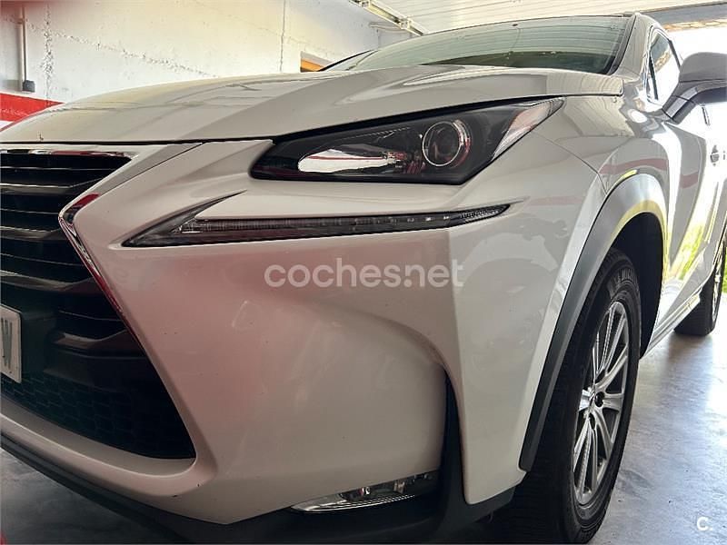 Usado Lexus NX300h Business Edition 197 CV (144 kW) 2017 Blanco SUV