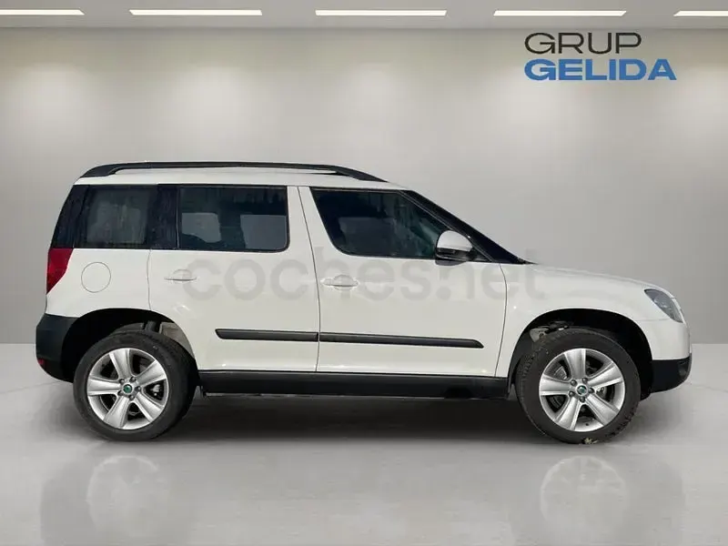 Usado Skoda Yeti Ambition 105 CV (77 kW) 2013 Blanco SUV