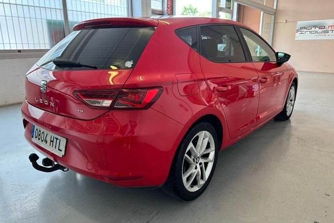 Usado Seat Leon Copa 105 CV (77 kW) 2013 Rojo Berlina
