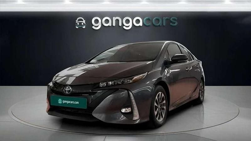 Usado Toyota Prius Advance 122 CV (89 kW) 2022 Negro Utilitario