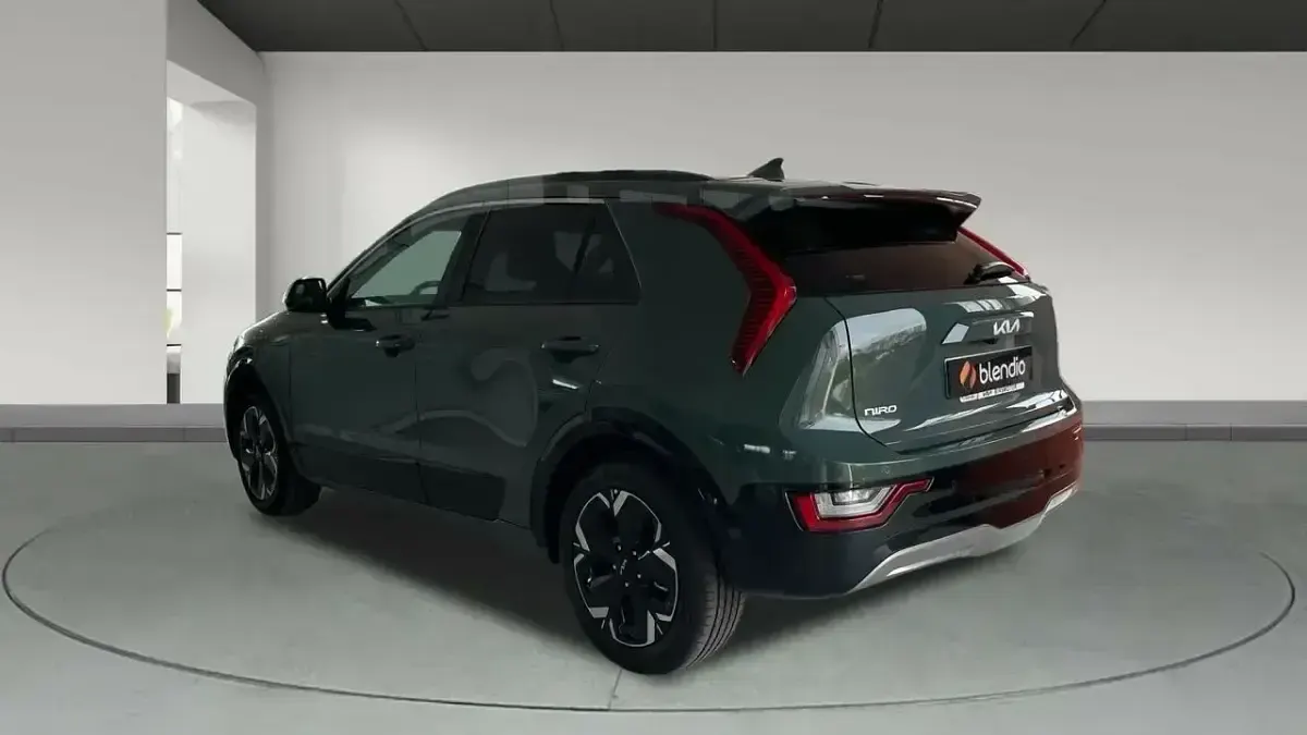 Usado Kia e-Niro 150 kW (204 CV) 2025 Verde SUV