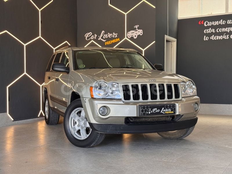 Usado Jeep Grand Cherokee Laredo 218 HP (160 kW) 2007 Bege SUV