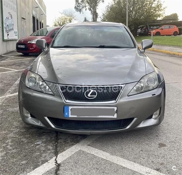 Usado Lexus IS250 Sport Line 208 CV (152 kW) 2007 Gris / plata Berlina