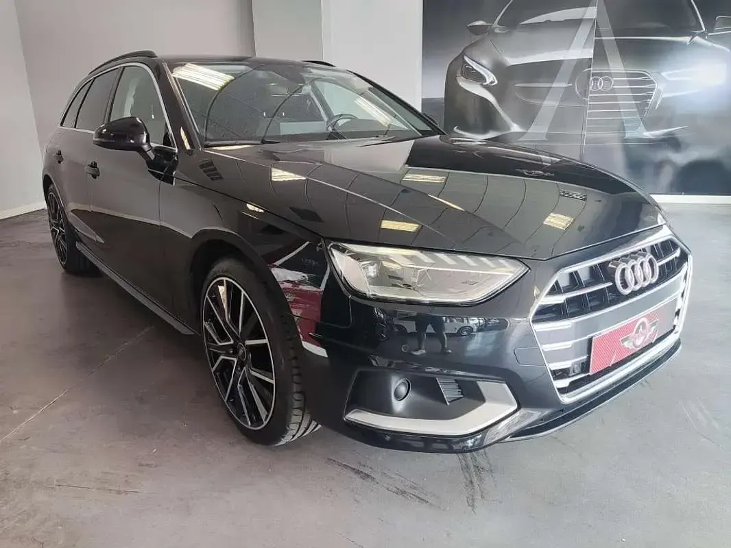 Usado Audi A4 S-Line 163 CV (119 kW) 2021 Negro Familiar