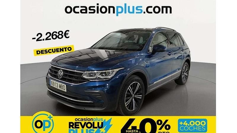 Usado VW Tiguan Life 150 HP (110 kW) 2022 Azul SUV