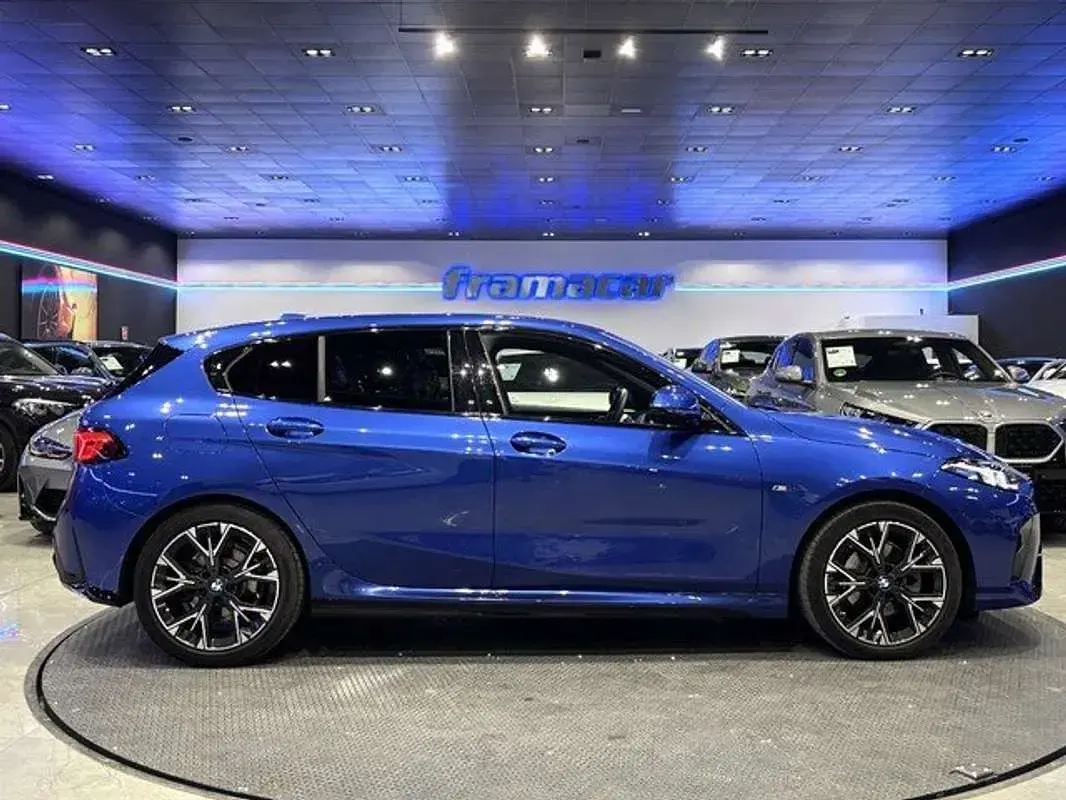 Usado BMW 116 Sport Line 163 CV (119 kW) 2025 Azul Utilitario