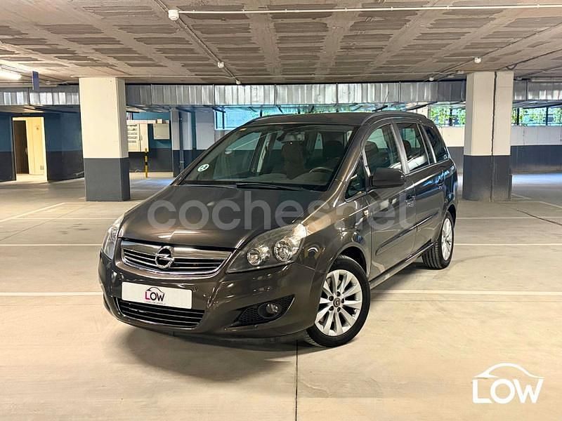 Negro Usado 2014 Opel Zafira Family Monovolumen | 8890 € (Precio justo) - Imagen 1/4
