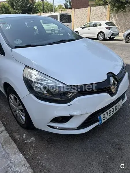 Usado Renault Clio IV Life 75 CV (55 kW) 2017 Blanco Berlina