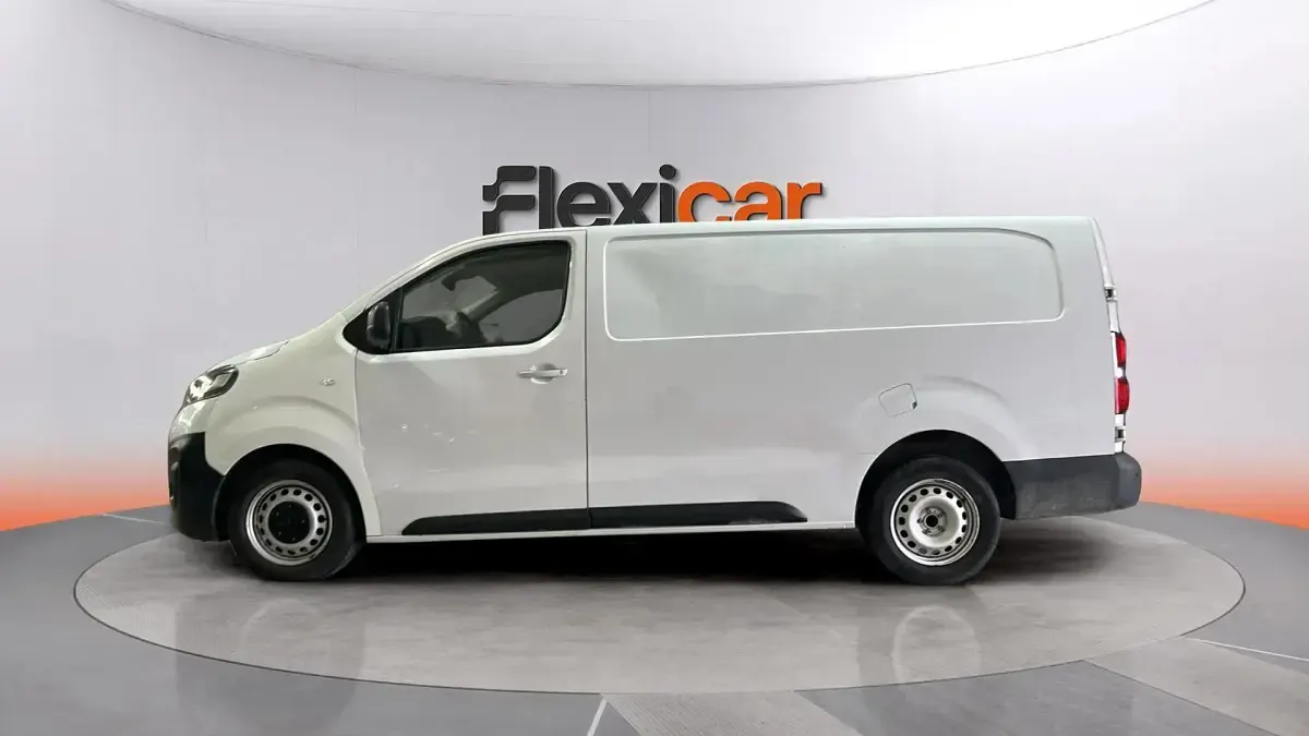 Usado Opel Vivaro-e Combi 102 CV (75 kW) 2022 Blanco Monovolumen