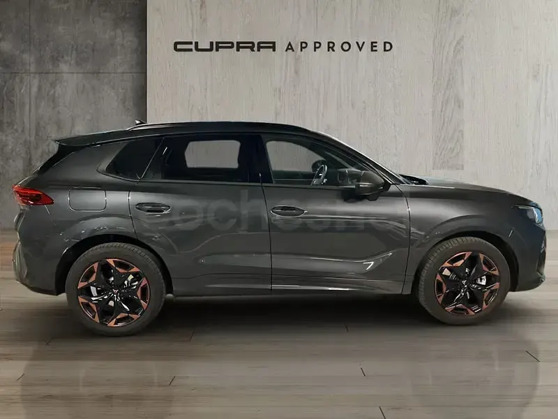 Usado Cupra Terramar 204 CV (150 kW) 2026 Gris / plata SUV
